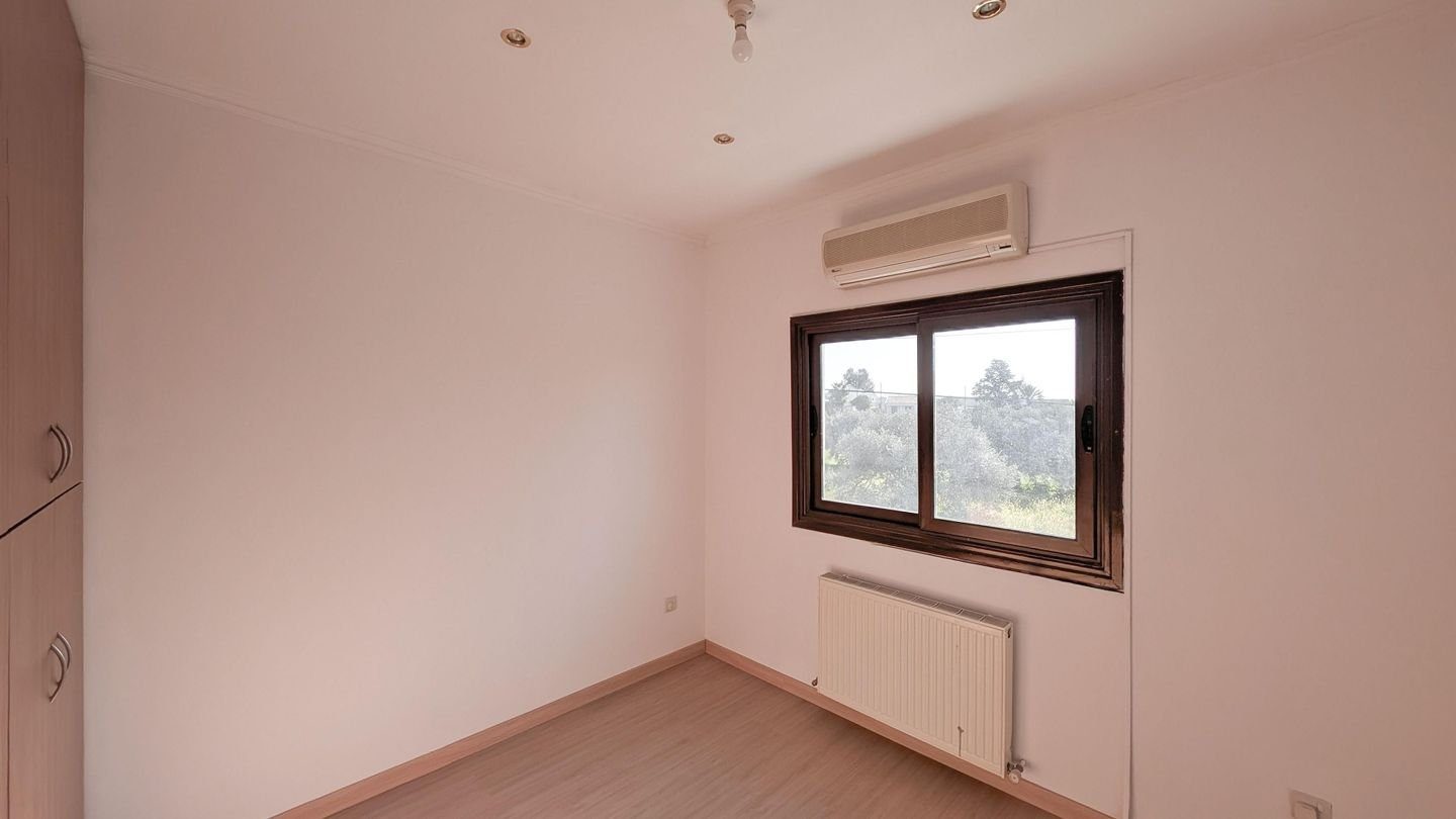Four-Bedroom Detached House in Tseri, Nicosia photo 31
