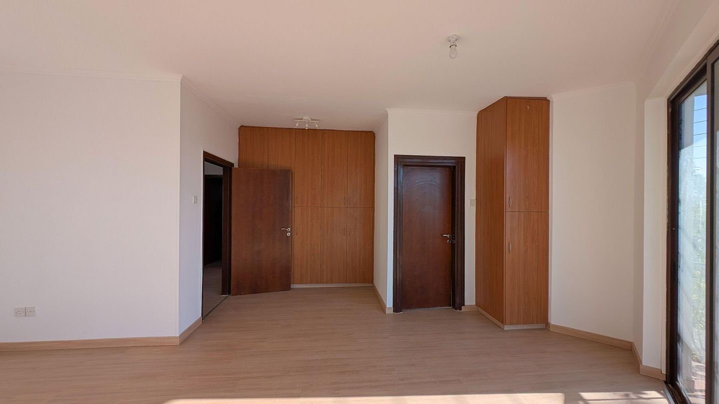 Four-Bedroom Detached House in Tseri, Nicosia photo 28