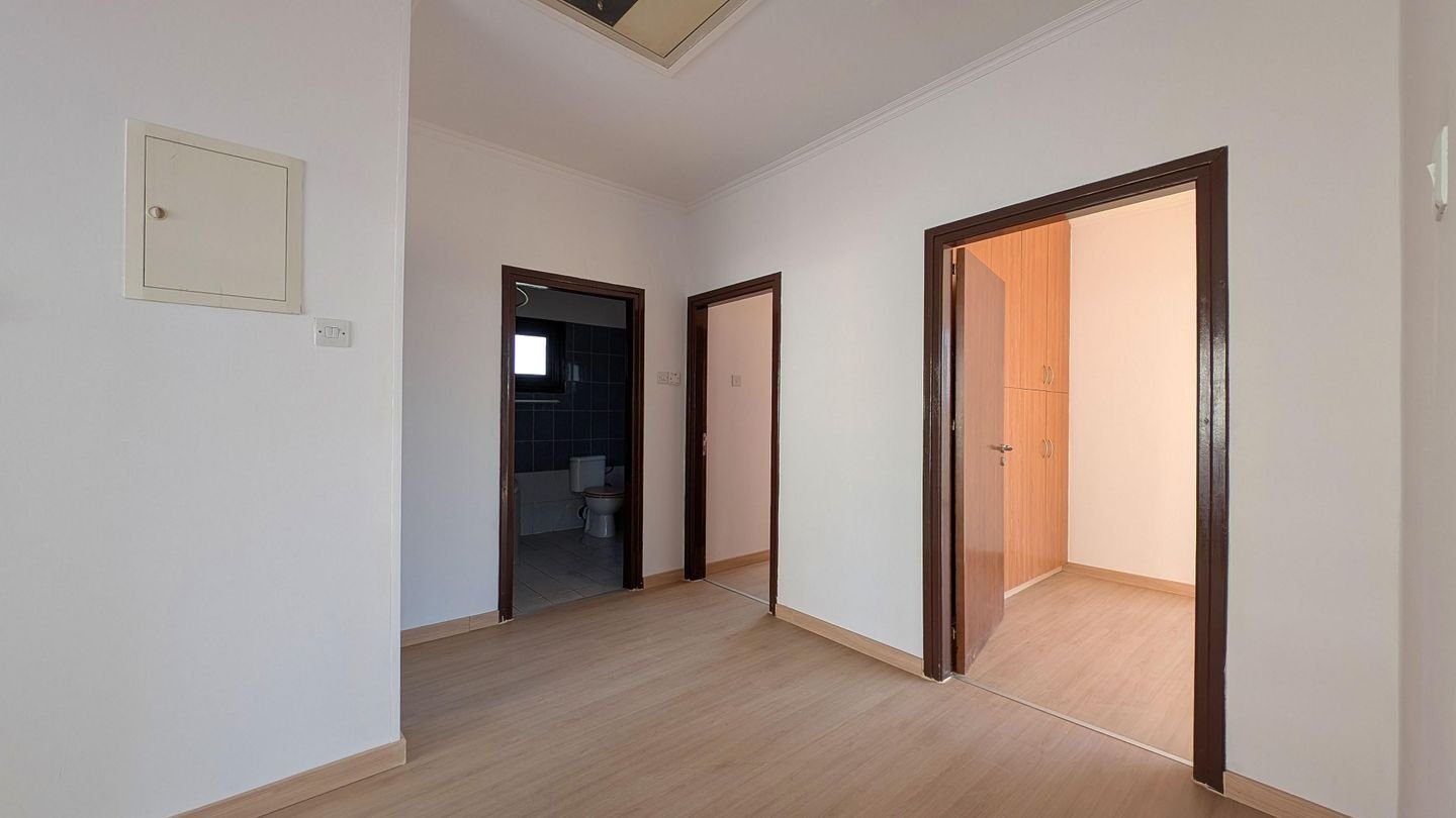 Four-Bedroom Detached House in Tseri, Nicosia photo 32