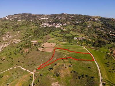Residential field in Kelokedara, Paphos thumbnail 4