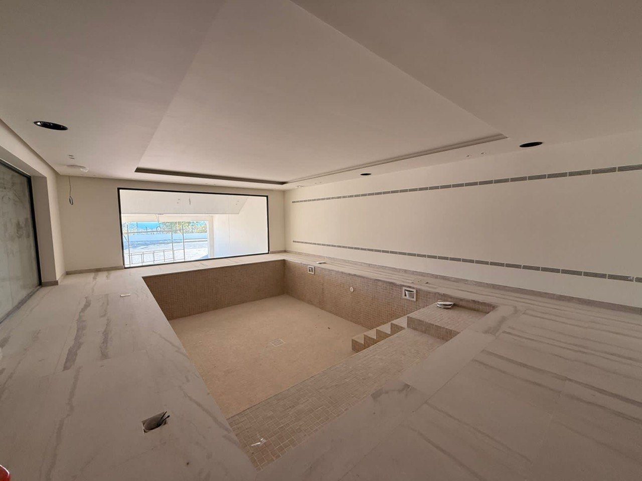 6 BR Luxury Villa in Kalogiroi, Limassol photo 12