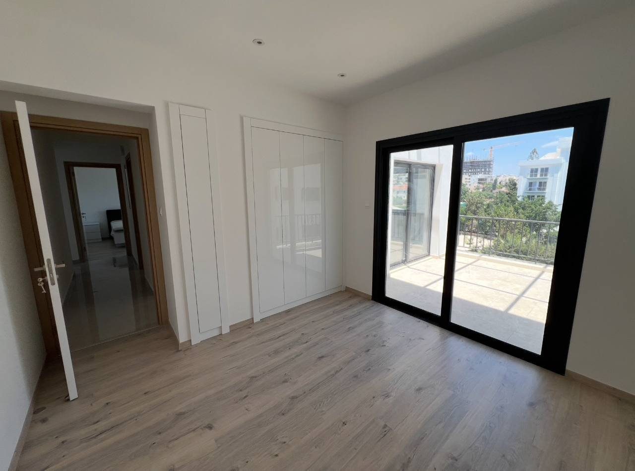 3 BR Apartment in  Agios Tychonas, Limassol — photo 7