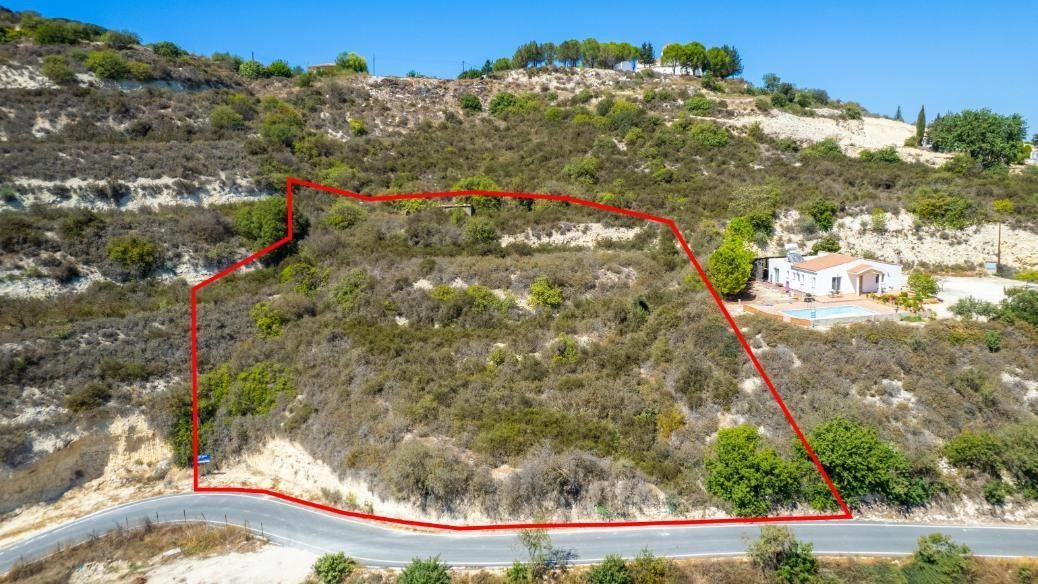 Residential field in Theletra, Paphos photo 1