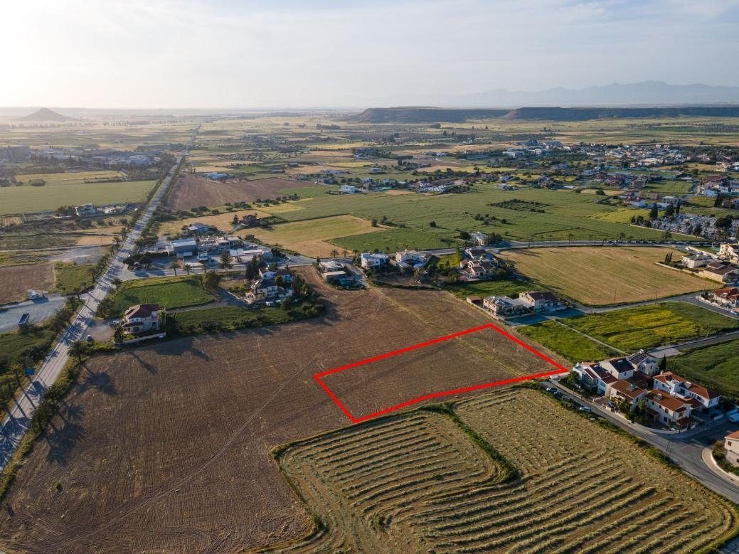 Shared residential field in Athienou, Larnaca photo 3