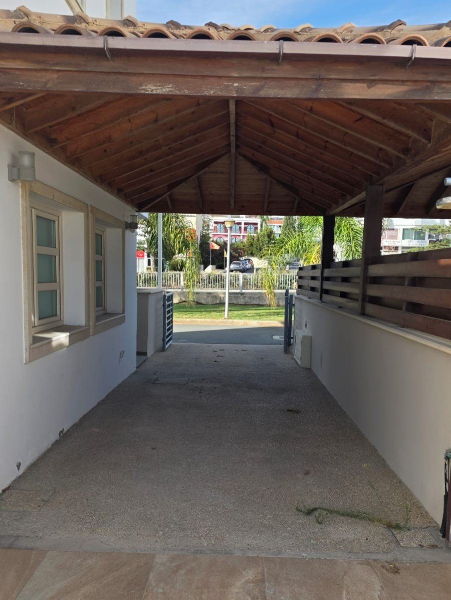 5 BR Villa in Parekklishia, Limassol photo 23