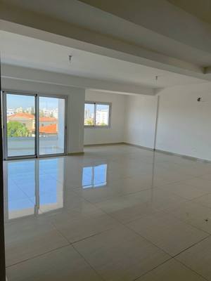 3 BR Penthouse in Finikoudes, Larnaca thumbnail 1