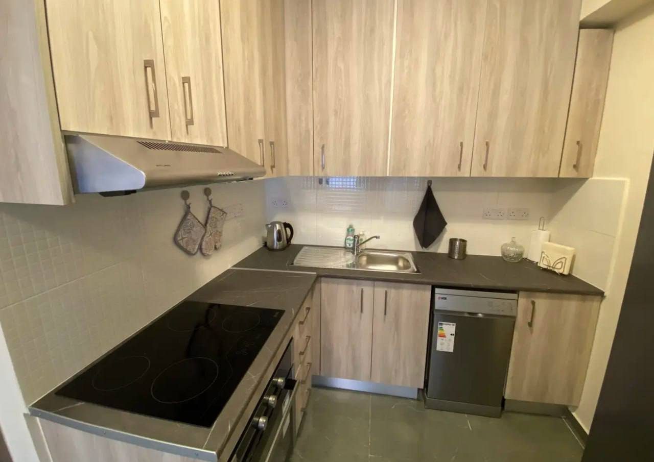 2 BR Apartment in Neapolis, Limassol — photo 4