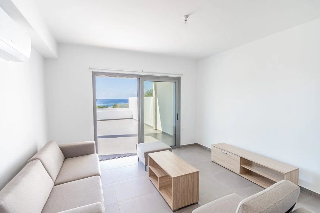 2 BR Apartment in Pegeia photo 4