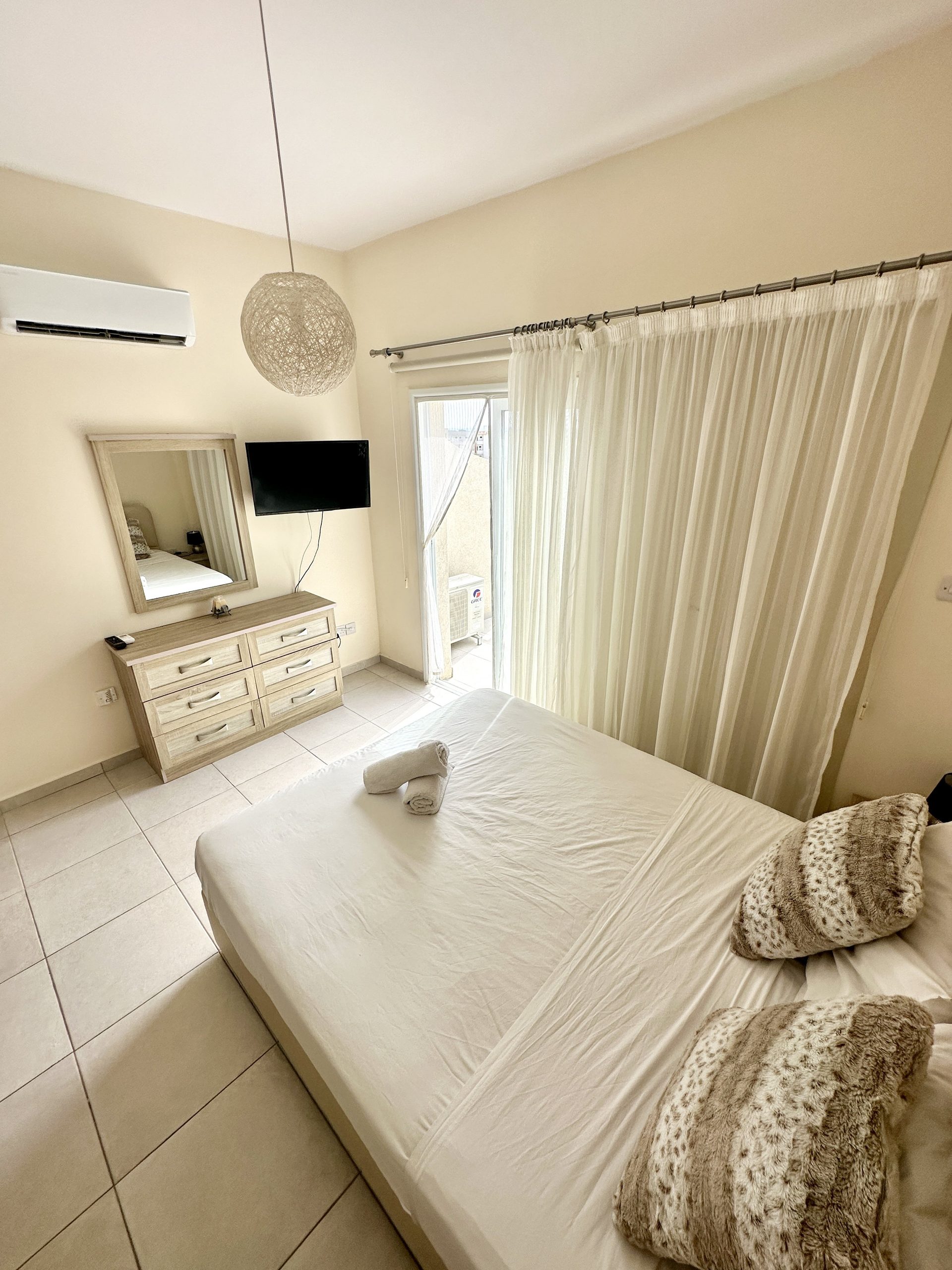 2 BR Townhouse in Tombs Of the Kings, Paphos — photo 6