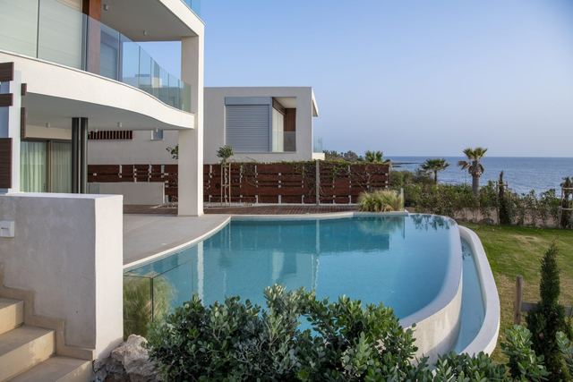 6 BR Villa in Chlorakas, Paphos