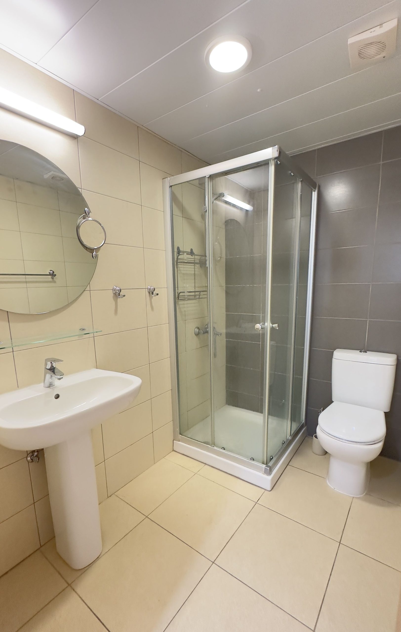 2 BR Apartment in Neapolis, Limassol photo 6