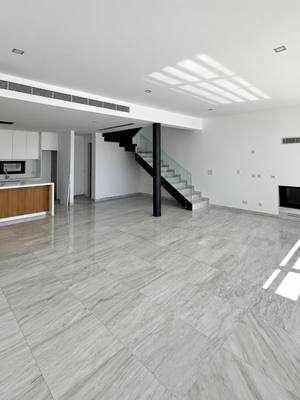 3 BR Villa with Sea and Mountain Views in Agios Tychonas, Limassol thumbnail 3