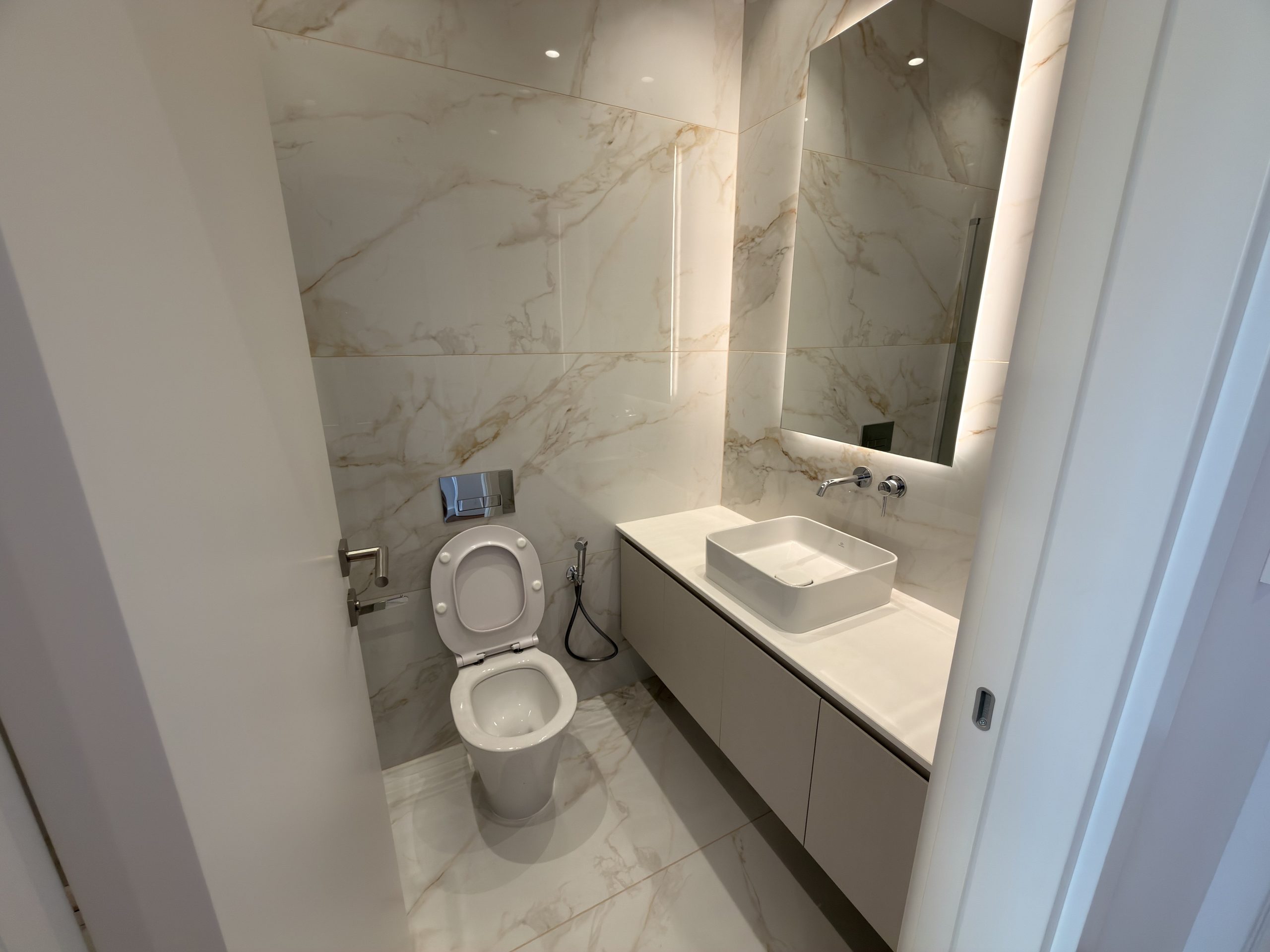 2 BR Apartment in Agios Tychonas, Limassol photo 11