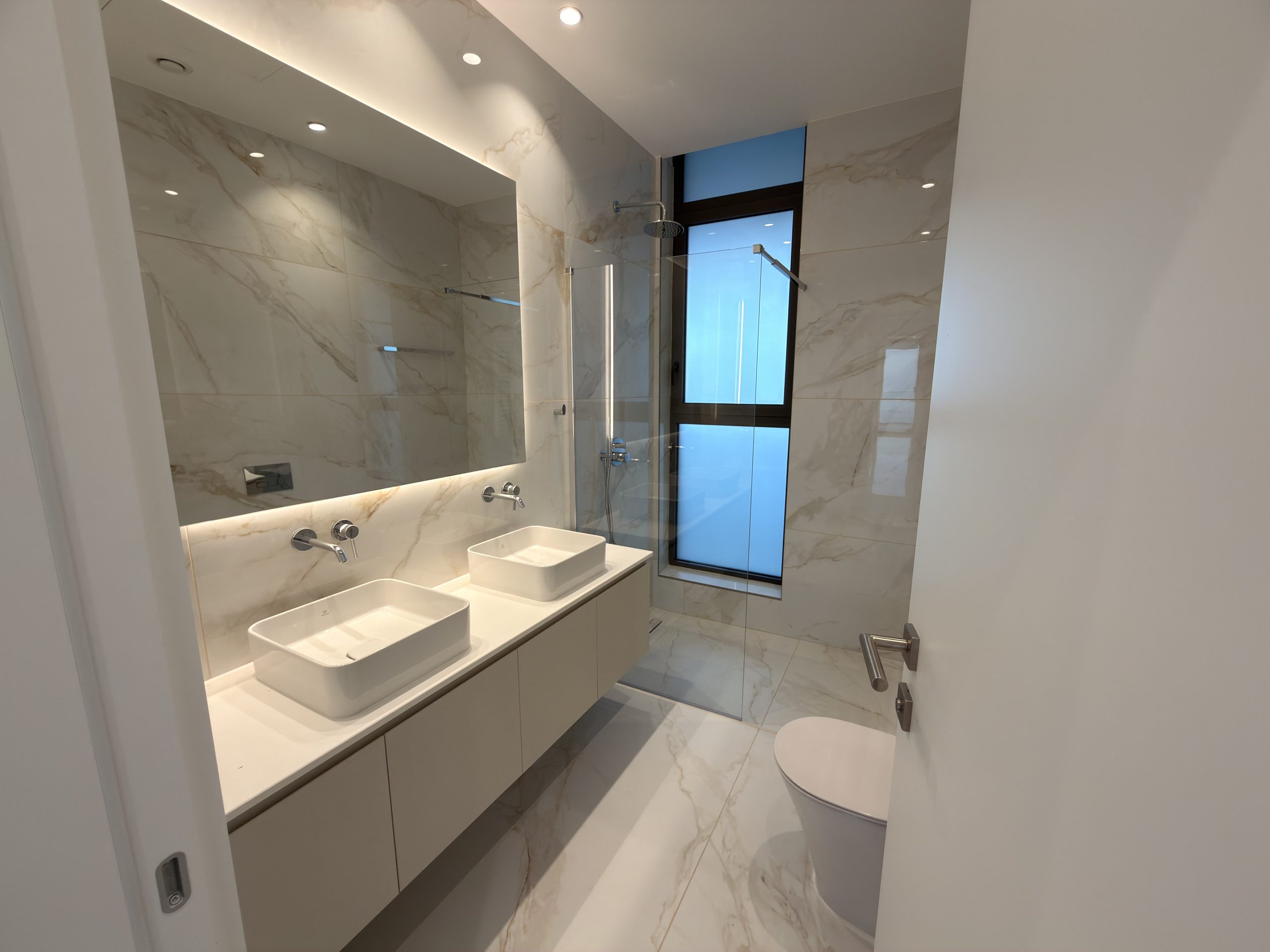 2 BR Apartment in Agios Tychonas, Limassol photo 9