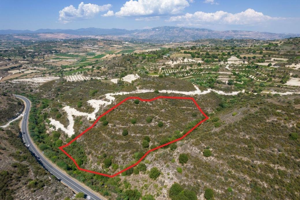 Agricultural field in Kallepeia, Paphos photo 1
