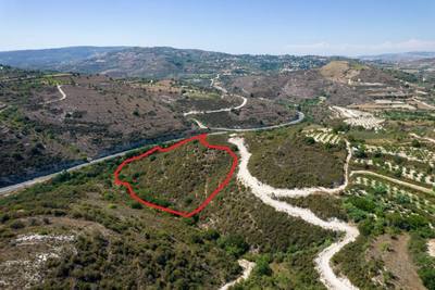 Agricultural field in Kallepeia, Paphos thumbnail 2