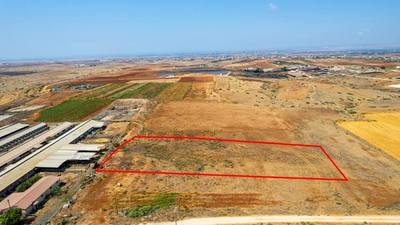 Agricultural field in Peristerona, Nicosia thumbnail 1
