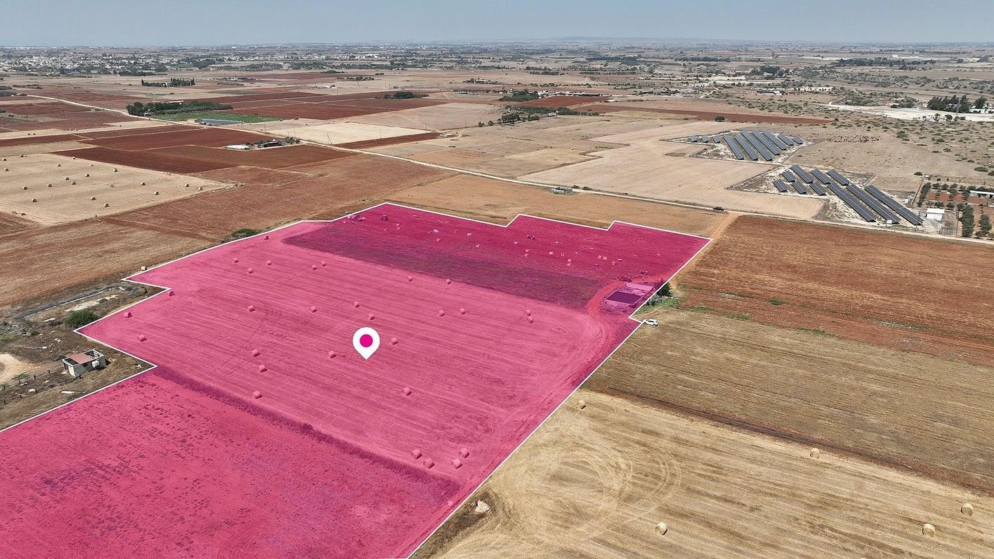 (Share) Agricultural field in Avgorou, Ammochostos photo 2
