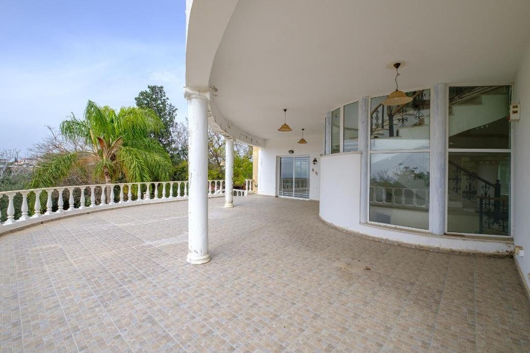 6 bedroom house in Pegeia, Paphos photo 3