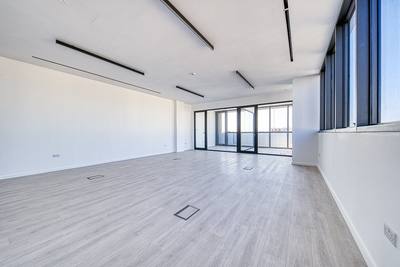 Office in business centre in Agia Zoni, Limassol thumbnail 2