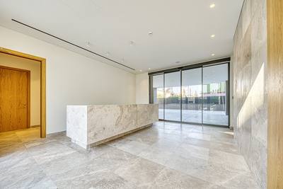 Office in business centre in Agia Zoni, Limassol thumbnail 11