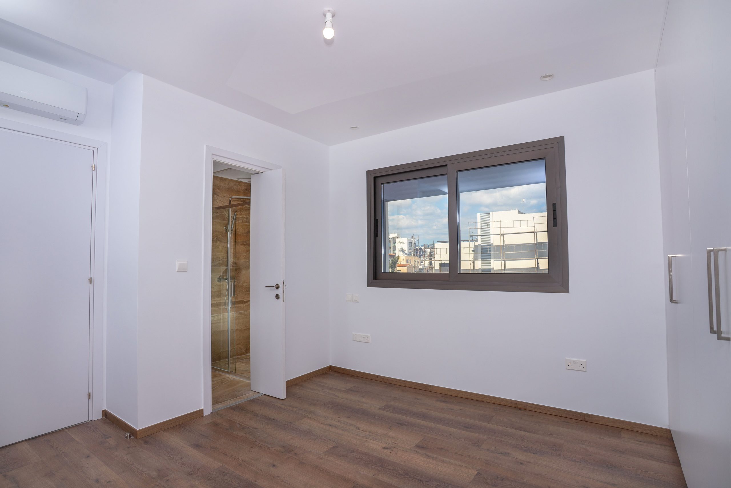 3 BR Penthouse in Agios Georgios, Limassol photo 8
