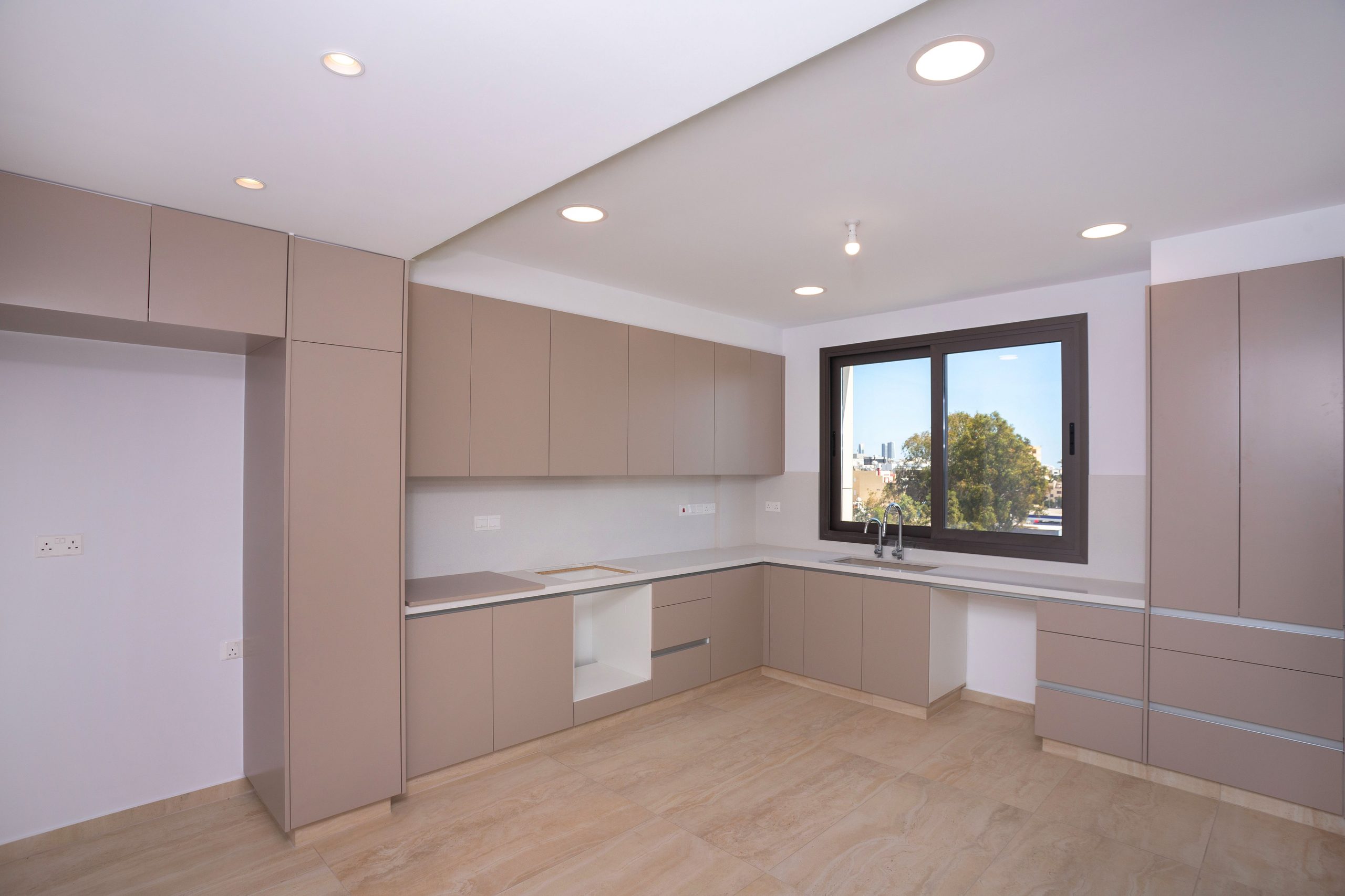 3 BR Penthouse in Agios Georgios, Limassol photo 3