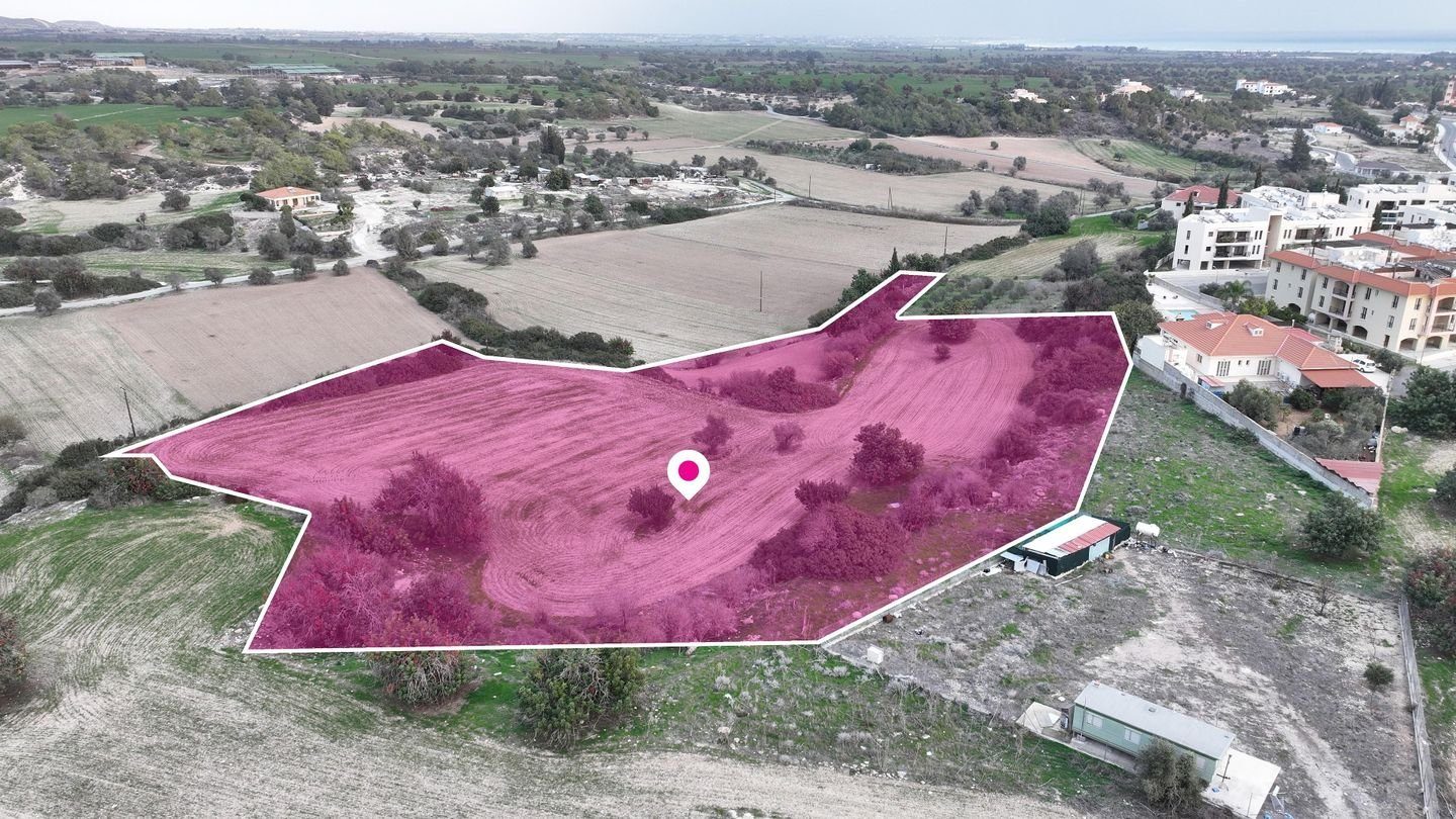 Residential field in Mazotos, Larnaca photo 2