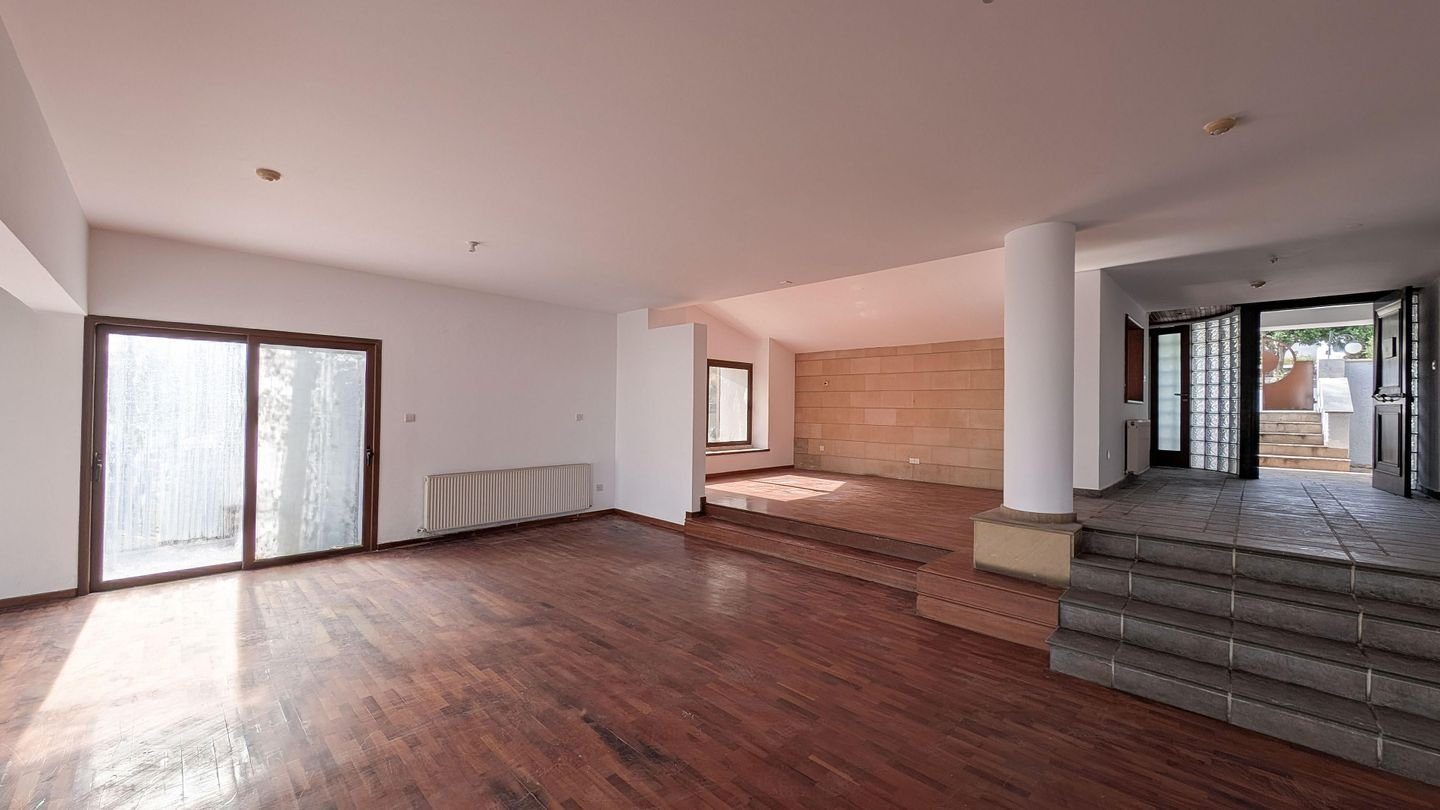 Spacious Four-Bedroom Detached House in Germasogeia, Limassol photo 10