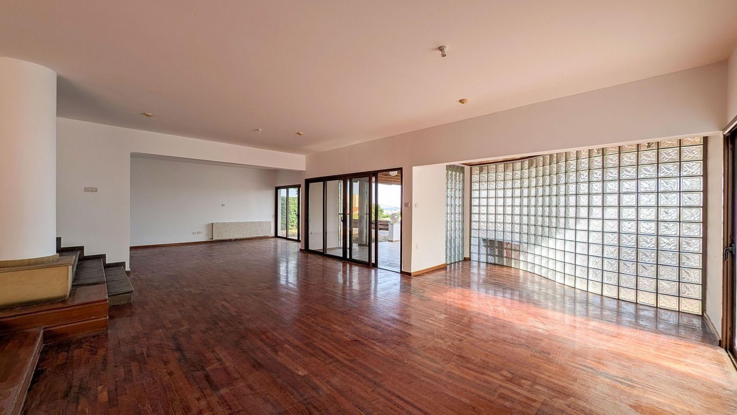 Spacious Four-Bedroom Detached House in Germasogeia, Limassol photo 11