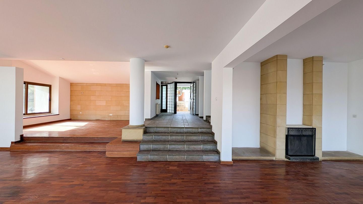 Spacious Four-Bedroom Detached House in Germasogeia, Limassol photo 12
