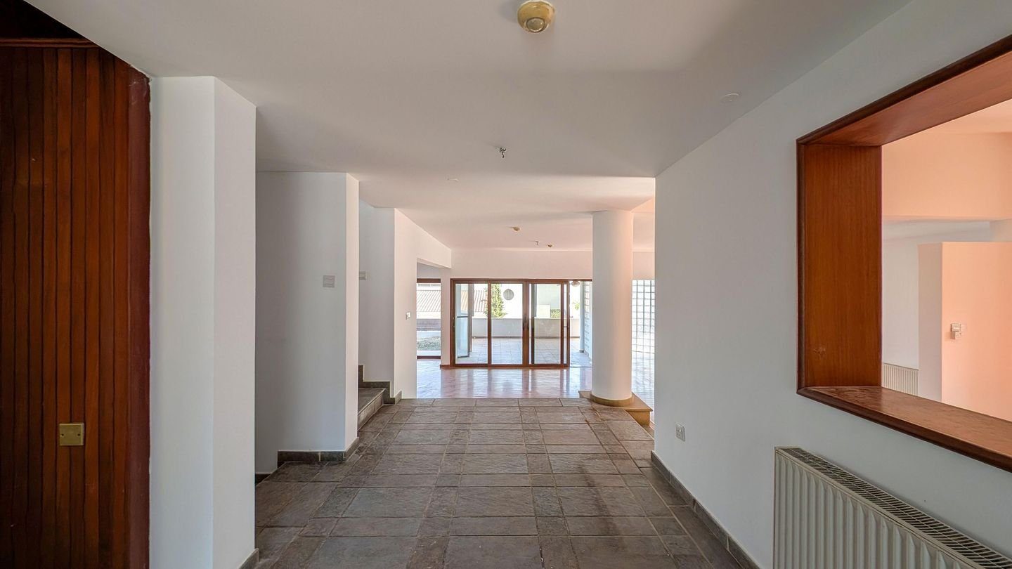 Spacious Four-Bedroom Detached House in Germasogeia, Limassol photo 24