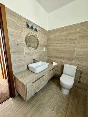 5 BR Villa in Pyrgos, Limassol thumbnail 16