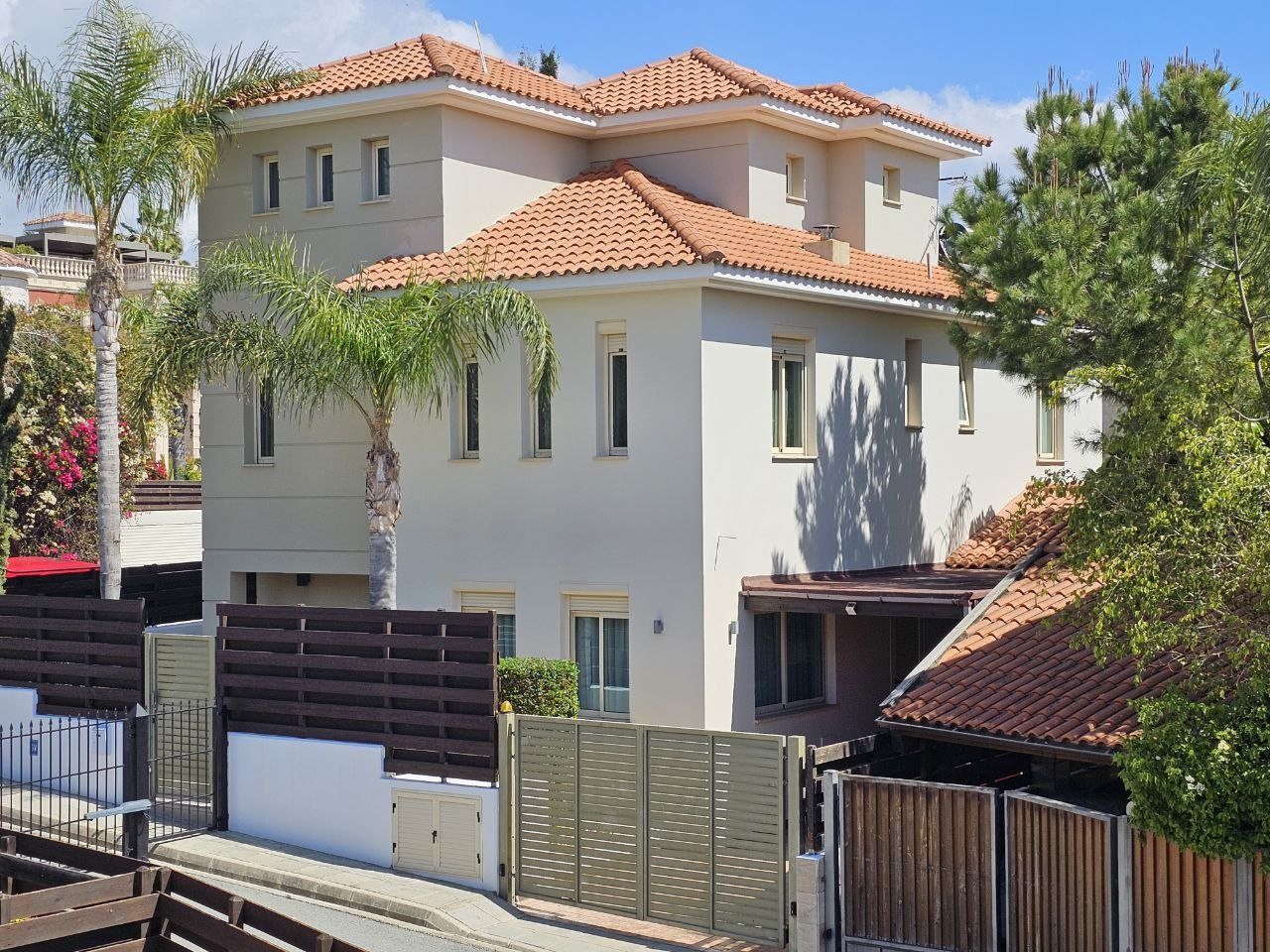 5 BR Villa in Pyrgos, Limassol