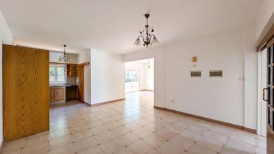 Three-Bedroom House in Meneou, Larnaca thumbnail 7