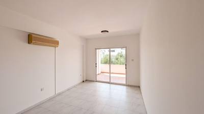Three-Bedroom House in Meneou, Larnaca thumbnail 9