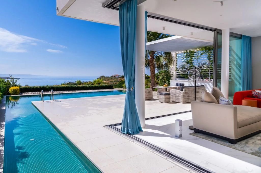 3 BR Villa in Pegeia photo 4