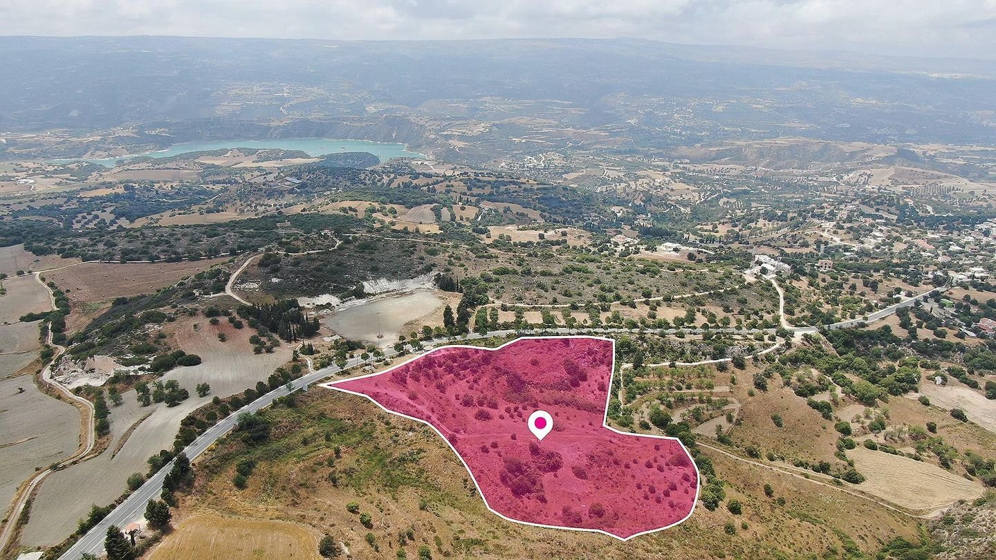 Field in Meladeia, Paphos photo 1