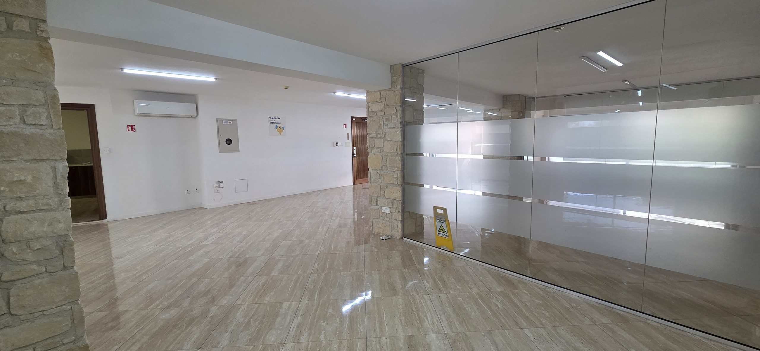 Mezzanine Office in Katholiki, Limassol — photo 6