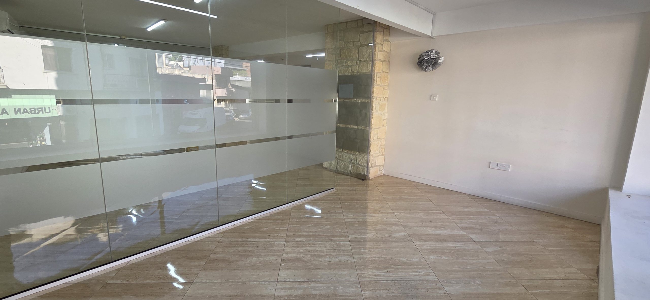 Mezzanine Office in Katholiki, Limassol — photo 8