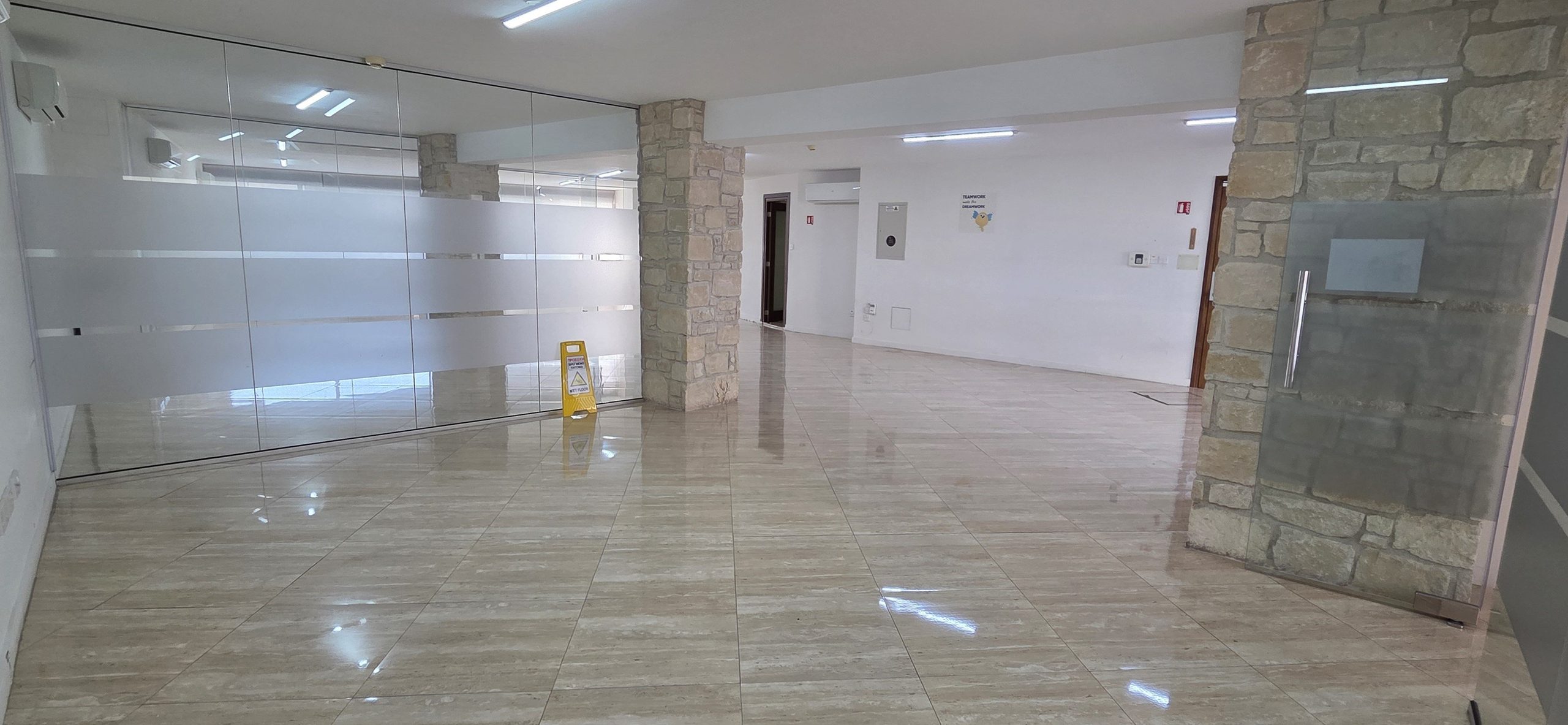 Mezzanine Office in Katholiki, Limassol — photo 7