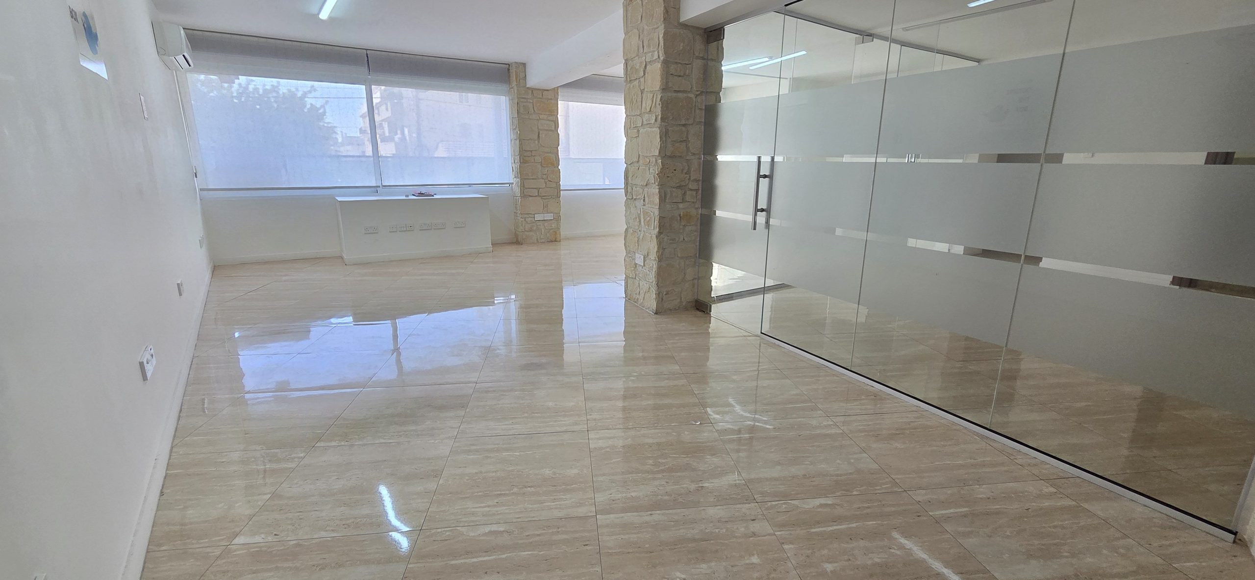 Mezzanine Office in Katholiki, Limassol — photo 3
