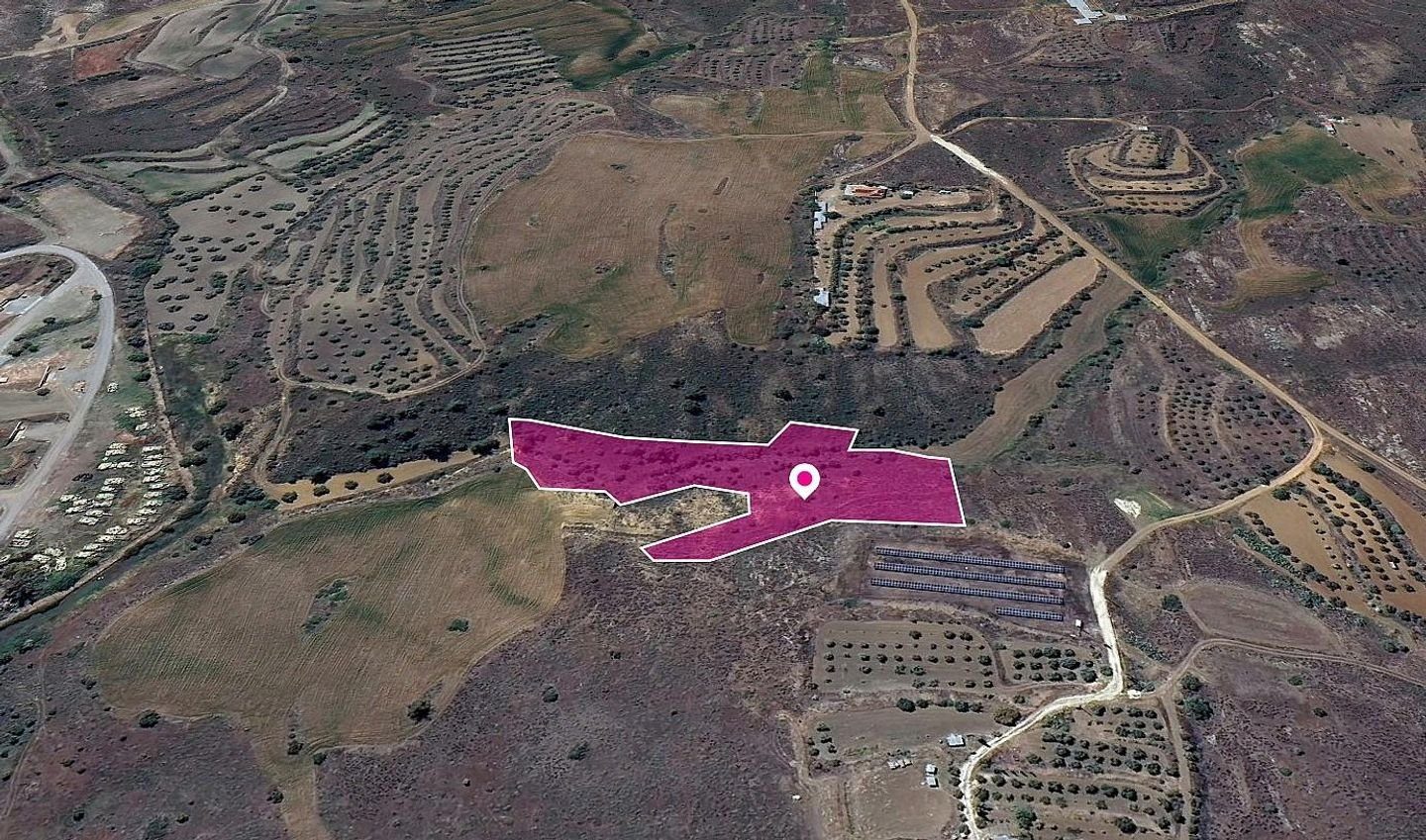 Agricultural Field in Agrokipia, Nicosia photo 2