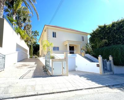 5 BR Villa in Limassol, Germasogeia thumbnail 3