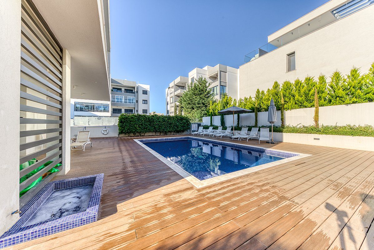 2 BR Apartment in Mesa Geitonia, Limassol photo 15