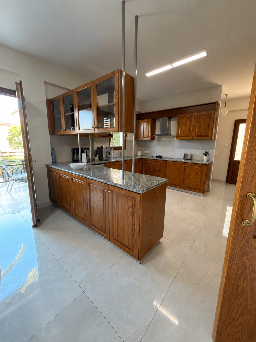 4 BR Villa in Agios Athanasios, Limassol photo 3
