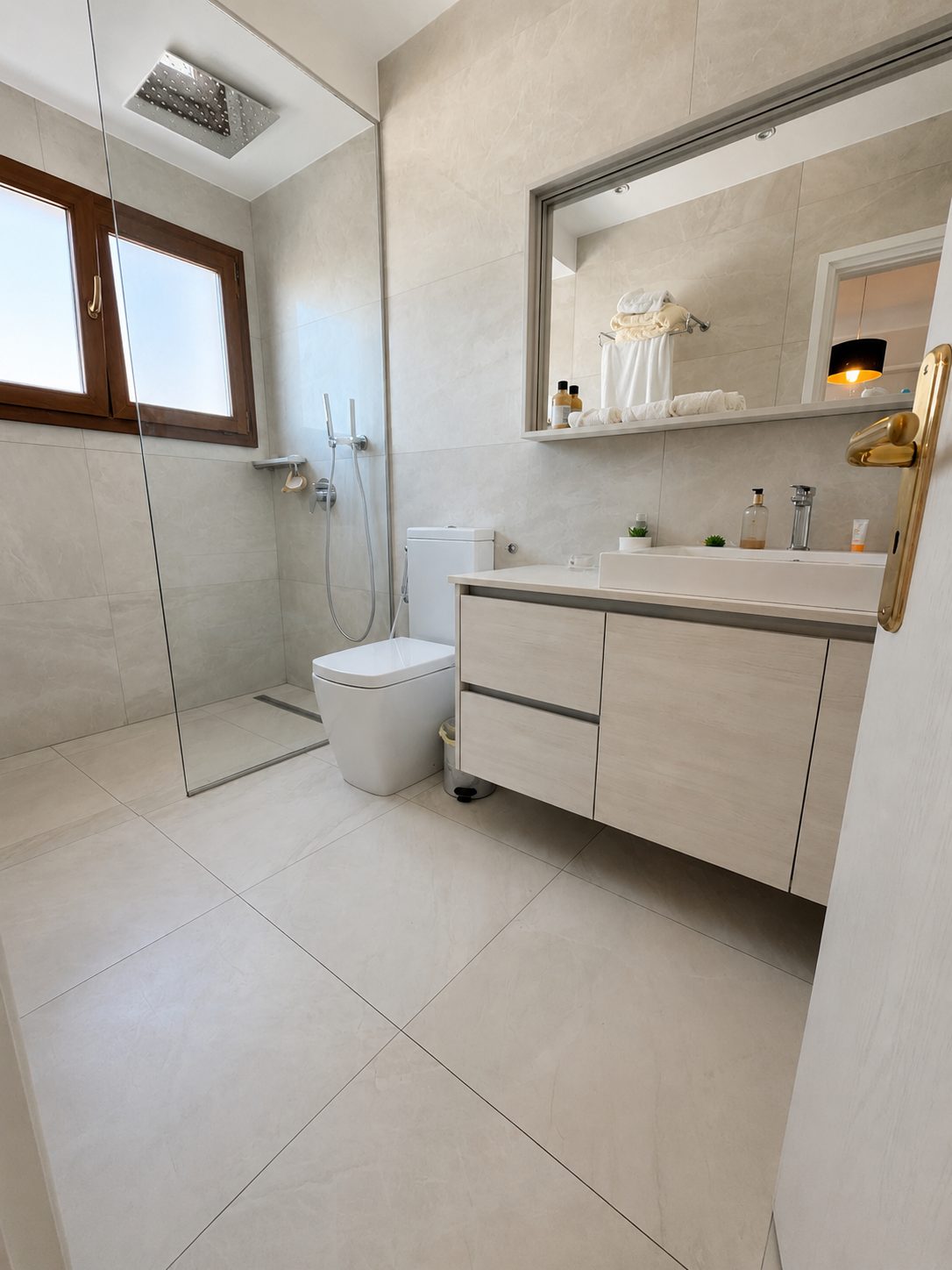 4 BR Villa in Agios Athanasios, Limassol photo 12