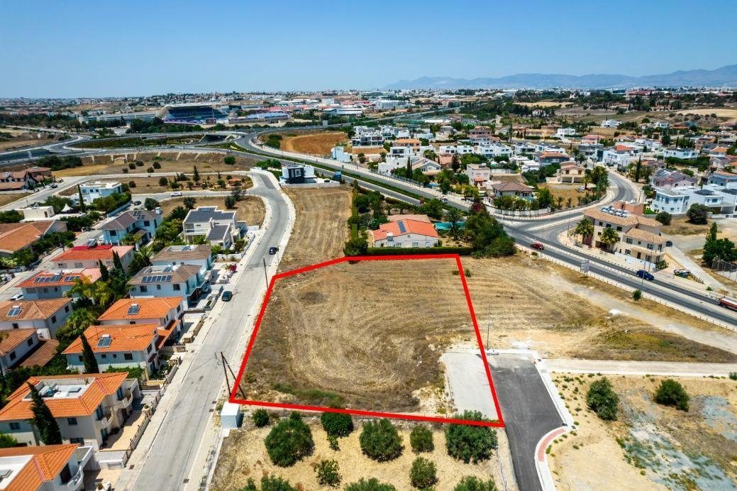 Shared residential field in Latsia, Nicosia photo 3