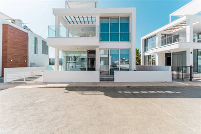 4 BR Villa in Protaras, Famagusta thumbnail 4