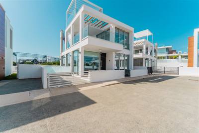 4 BR Villa in Protaras, Famagusta thumbnail 5